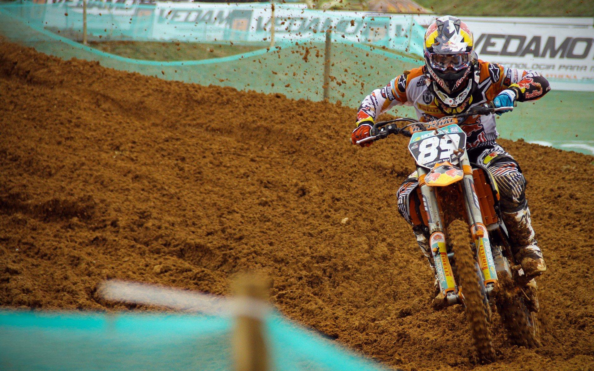 穆斯卡特战术困局未解，关键战役再负，症结重复恐成赛季转折